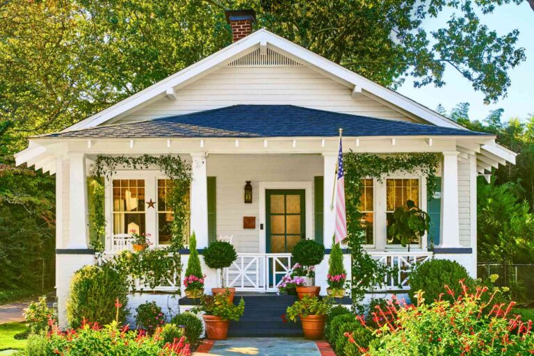 Common Vinyl Siding Color Mistakes: The Definitive Design Guide