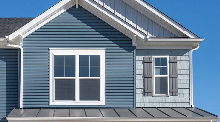 How to Manage Vinyl Siding Oxidation: The Definitive Restoration