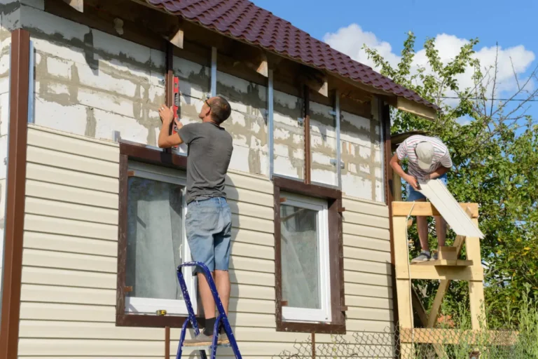 How to Reduce Vinyl Siding Cost: A Value-Engineering Guide